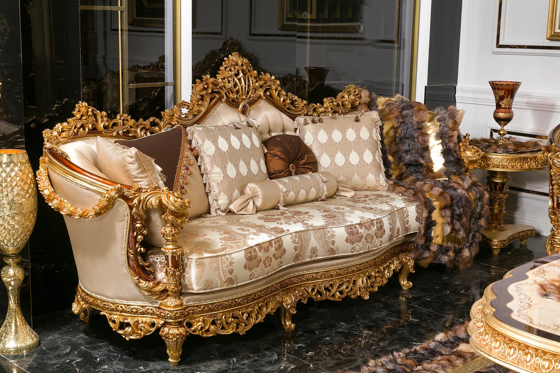 Kral Living Room Sofa